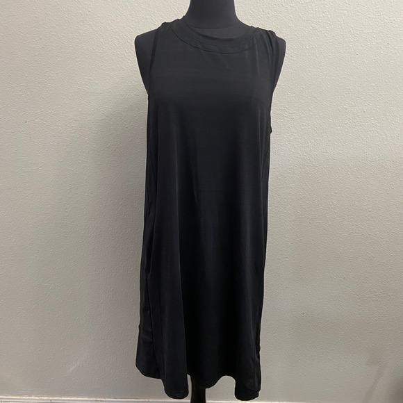 Athleta Tops - Athleta Women's Medium Black Pacifika Illume Athletic Dress‎ Sleeveless Pockets